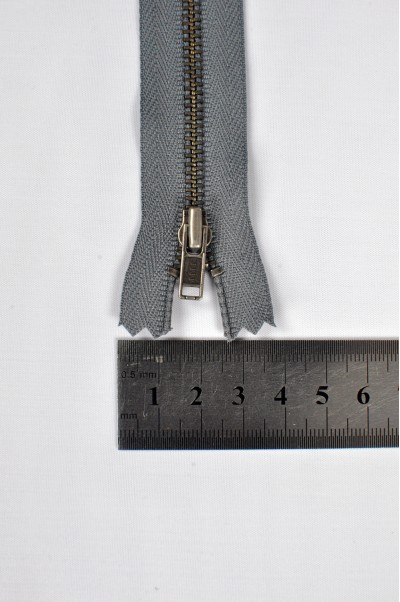 ZIP057 1號拉鏈 成衣單頭拉鏈款式  紅古銅牙拉鏈款式   密尾拉鏈 不設單獨拉鍊訂購 正面照